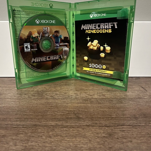 2 games for Xbox One S - Picture 2 of 6